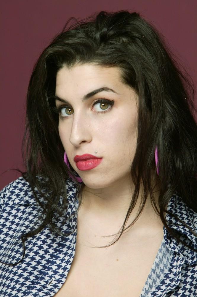 Эми Уайнхаус фильмография, фото, биография - личная жизнь. Amy Winehouse