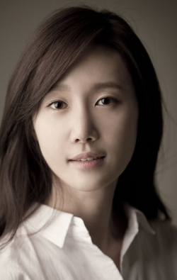 Актриса О Ён-а - фильмография. Биография, личная жизнь и фото О Ён-а.
