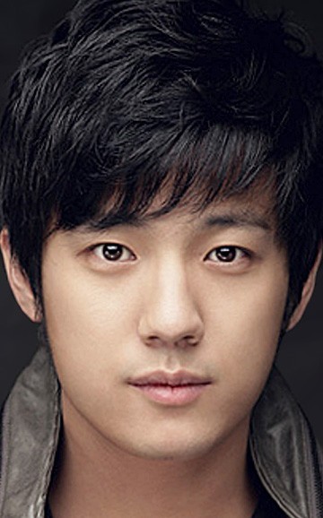 Актер Со Чжун Ён - фильмография. Биография, личная жизнь и фото Со Чжун Ён.
