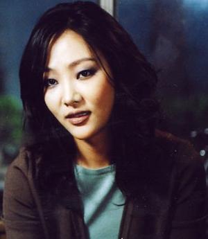 Актриса Юн Джи Хэ - фильмография. Биография, личная жизнь и фото Юн Джи Хэ.