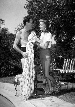 Хамфри Богарт - лучшая фотография в биографии и фильмографии.