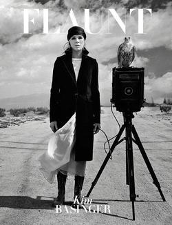 Ким Бейсингер - лучшая фотография в фильмографии.