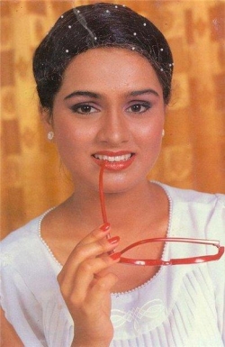 Падмини Колхапур - лучшая фотография в биографии и фильмографии.